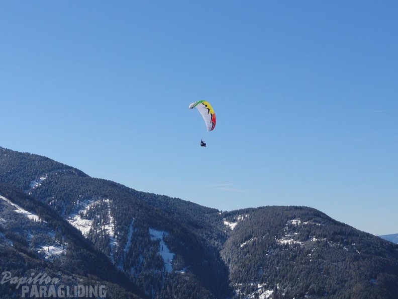 DH10 15 Luesen Paragliding 10