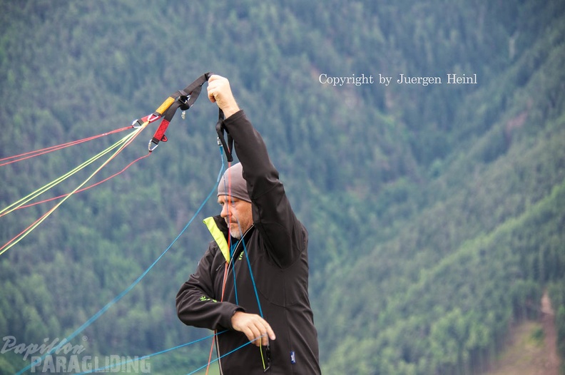 Luesen Paragliding DH25 15-1070