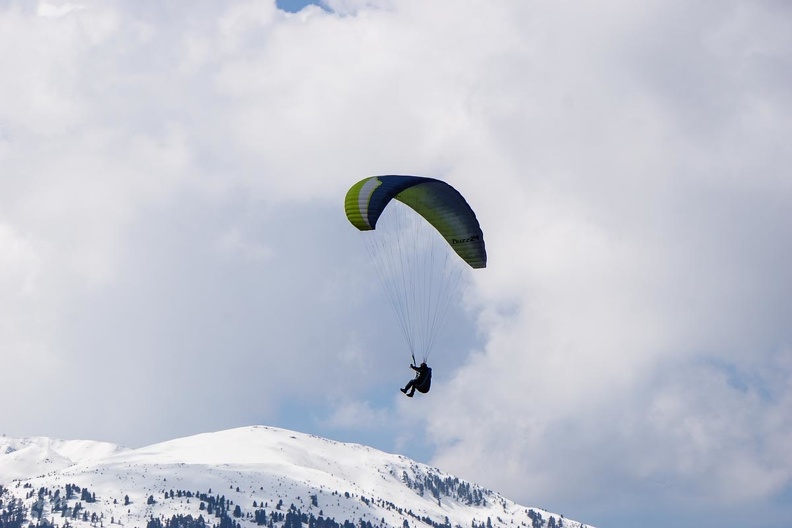DH19.16-Luesen-Paragliding-298
