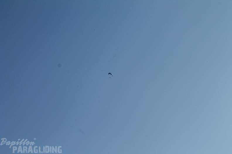 DH25.16-Luesen-Paragliding-1003.jpg