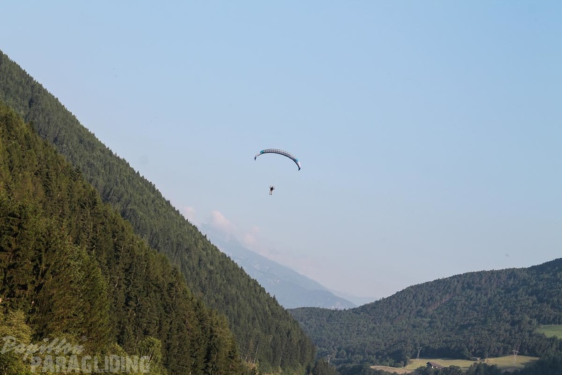DH25.16-Luesen-Paragliding-1016