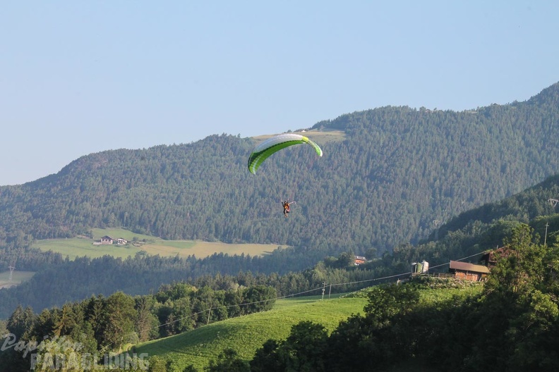 DH25.16-Luesen-Paragliding-1025.jpg