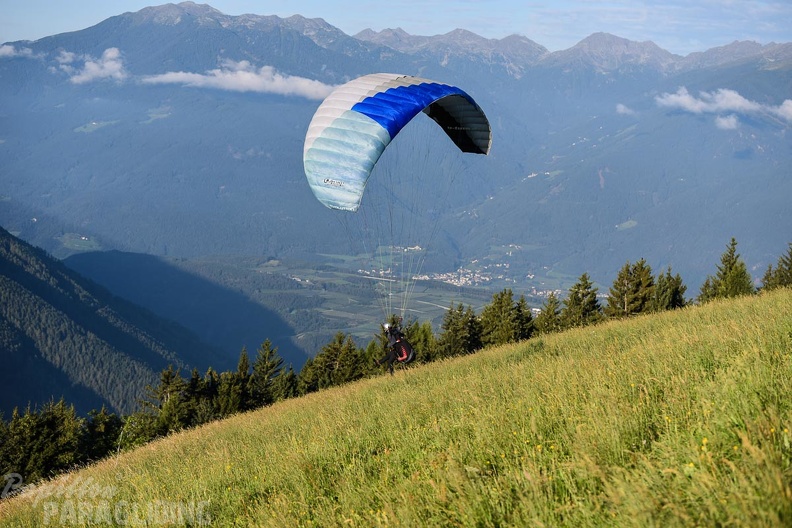 DH35.16-Luesen Paragliding-1182