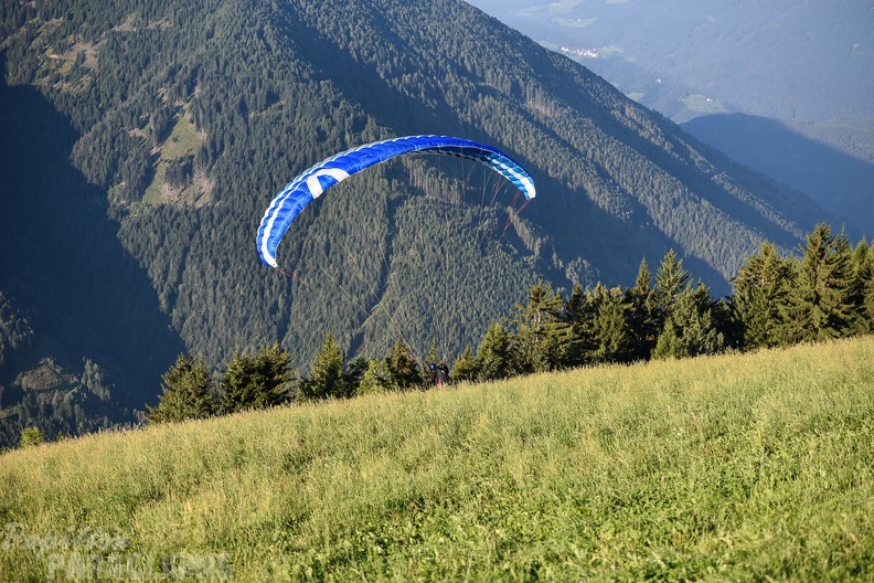 DH35.16-Luesen Paragliding-1185