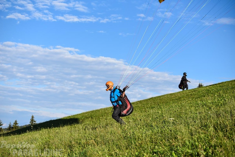 DH35.16-Luesen Paragliding-1218
