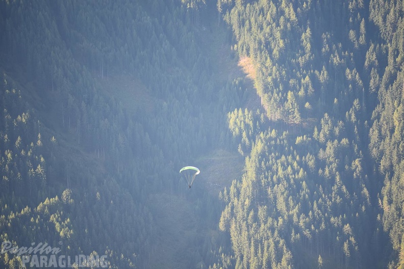 DH35.16-Luesen Paragliding-1247
