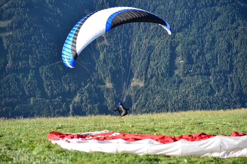 DH35.16-Luesen Paragliding-1263