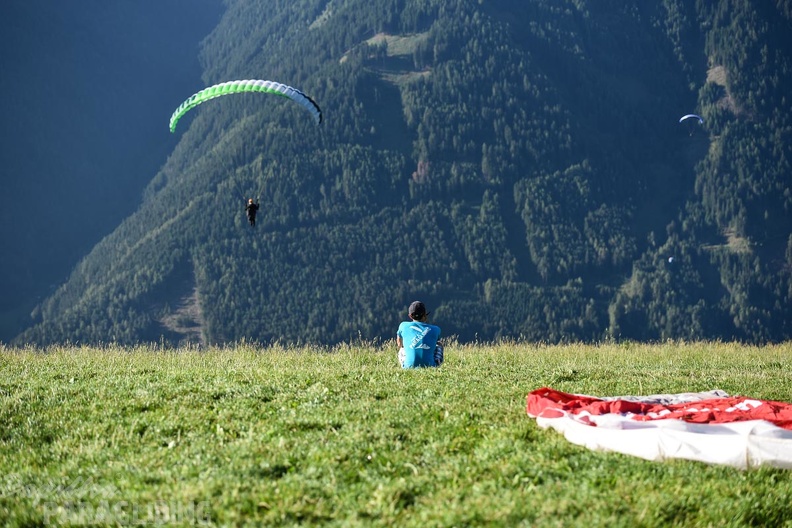 DH35.16-Luesen Paragliding-1264