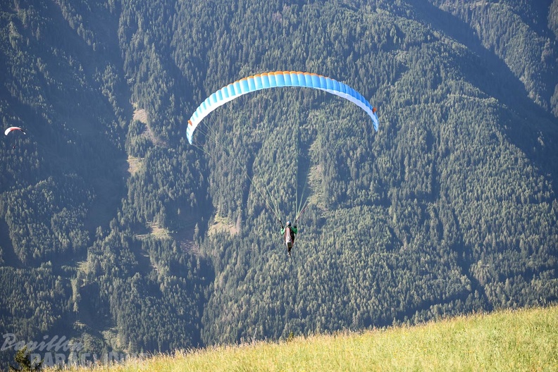 DH35.16-Luesen Paragliding-1303