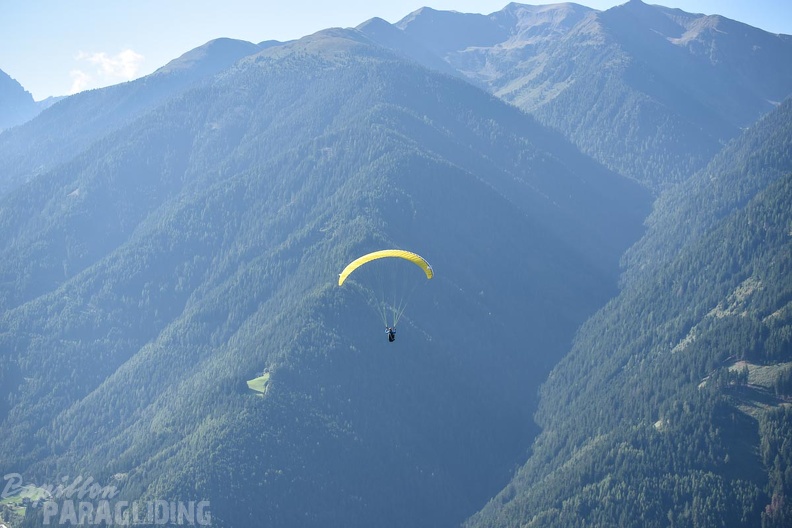 DH35.16-Luesen_Paragliding-1338.jpg