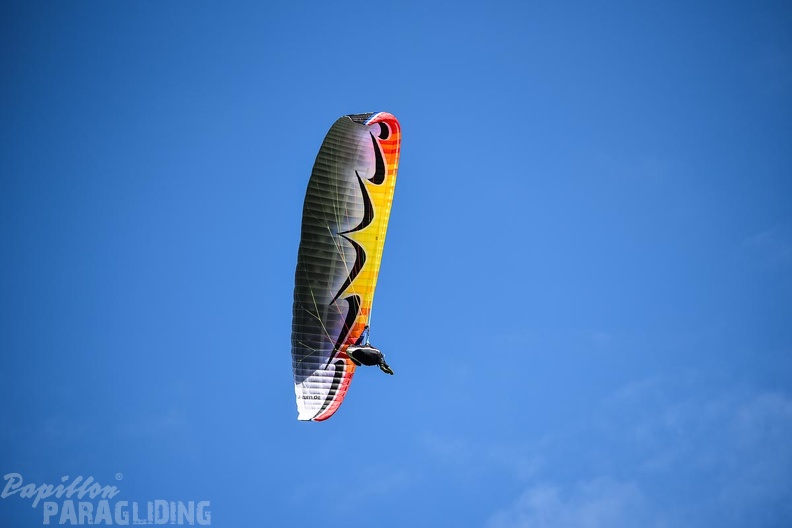 DH35.16-Luesen Paragliding-1424
