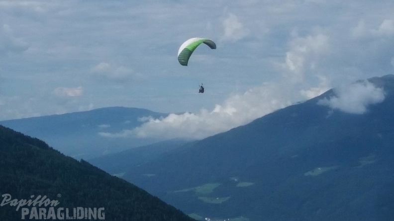 DH35.16-Luesen Paragliding-1437
