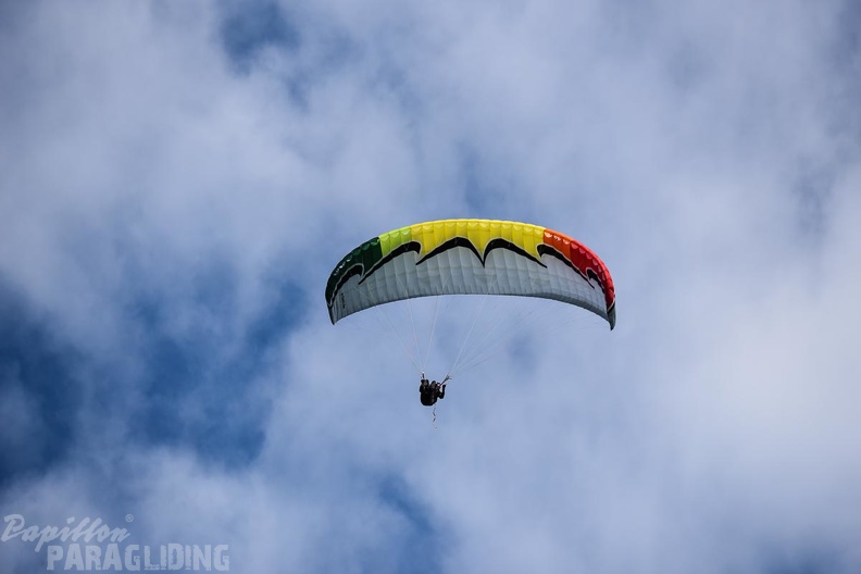 DH35.16-Luesen Paragliding-1447