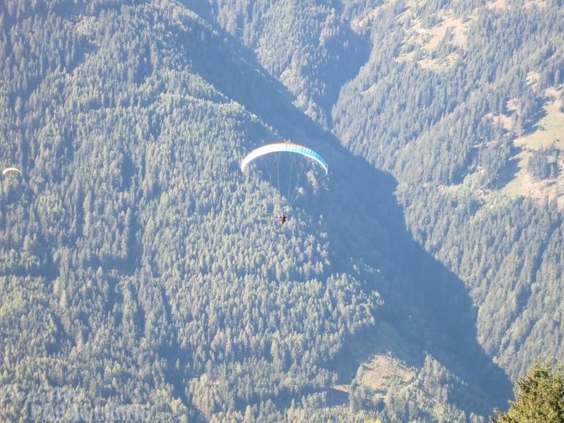 DH35.16-Luesen Paragliding-1550