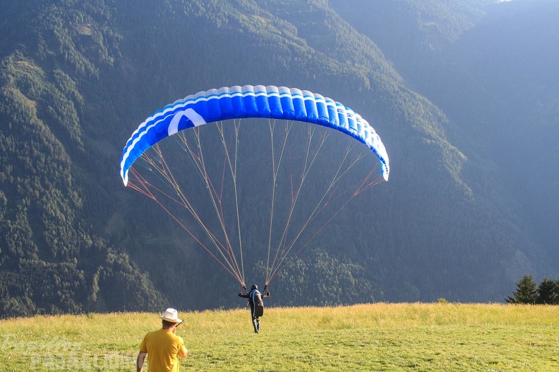 DH35.16-Luesen Paragliding-1588