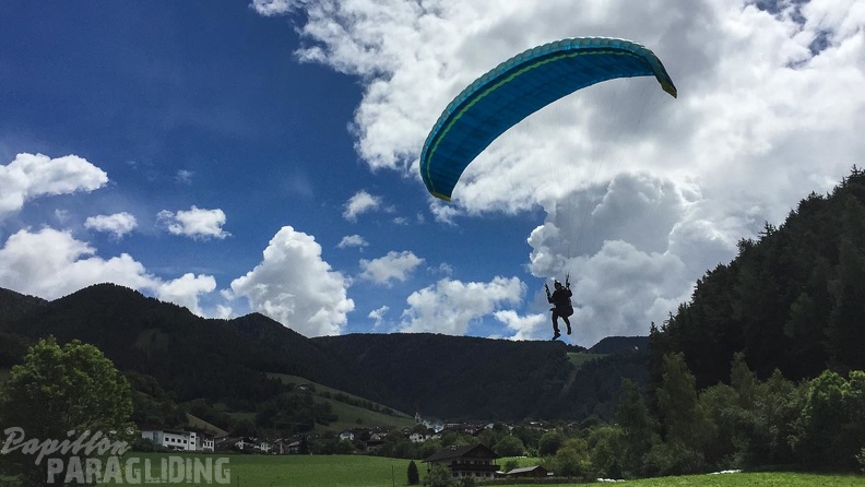 DT24.16-Paragliding-Luesen-1065