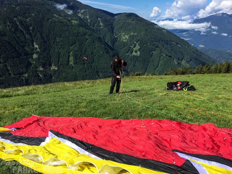 DT24.16-Paragliding-Luesen-1264
