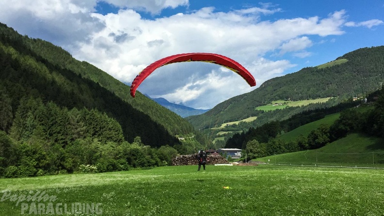 DT24.16-Paragliding-Luesen-1376