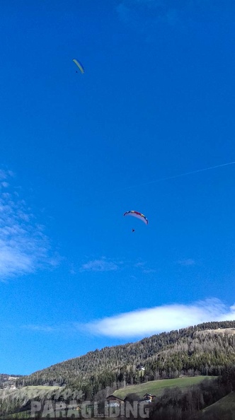 DH11.17_Luesen-Paragliding-287.jpg