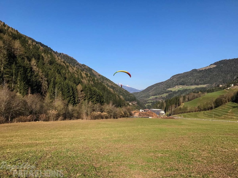 DH13.17_Luesen-Paragliding-164.jpg