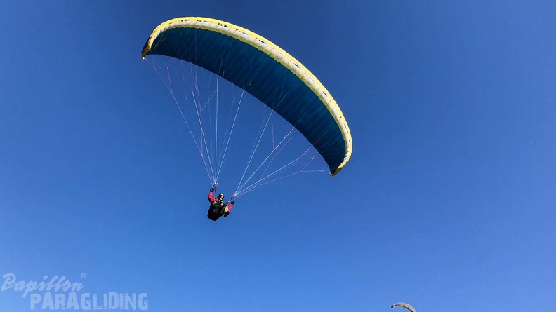 DH13.17 Luesen-Paragliding-191