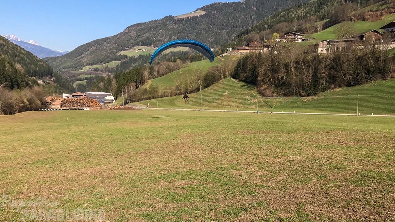 DH13.17_Luesen-Paragliding-197.jpg