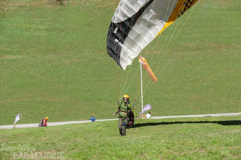 DH13.17_Luesen-Paragliding-398.jpg