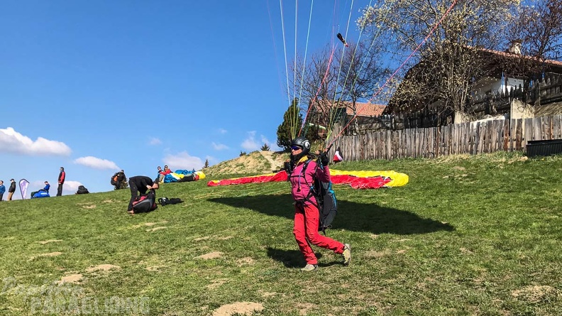 DH13.17 Luesen-Paragliding-517