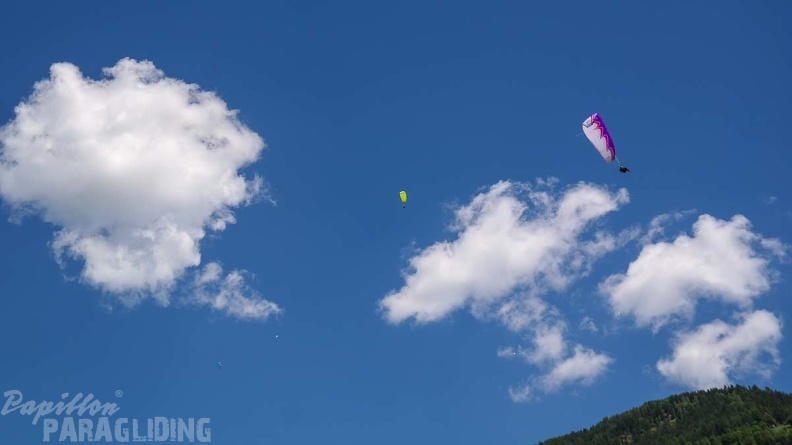 DH27.17 Luesen-Paragliding-186