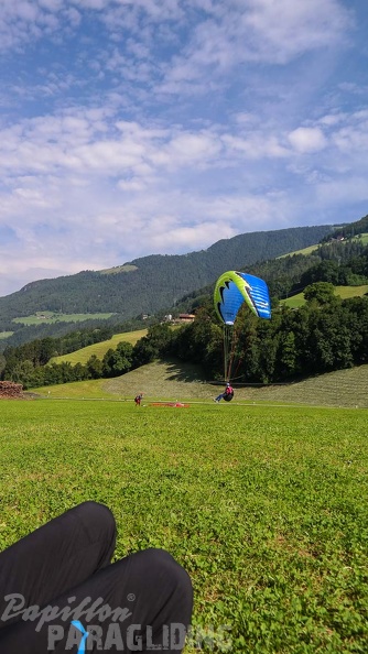 DH27.17 Luesen-Paragliding-221