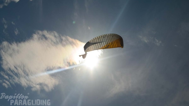 DH27.17 Luesen-Paragliding-254