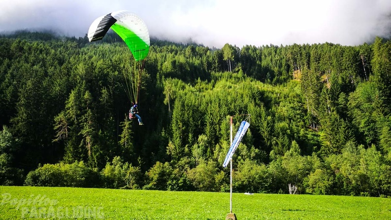 DH28.17 Luesen-Paragliding-127