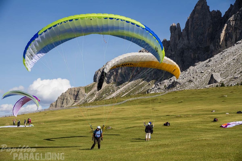 DH34.17 Luesen-Paragliding-478