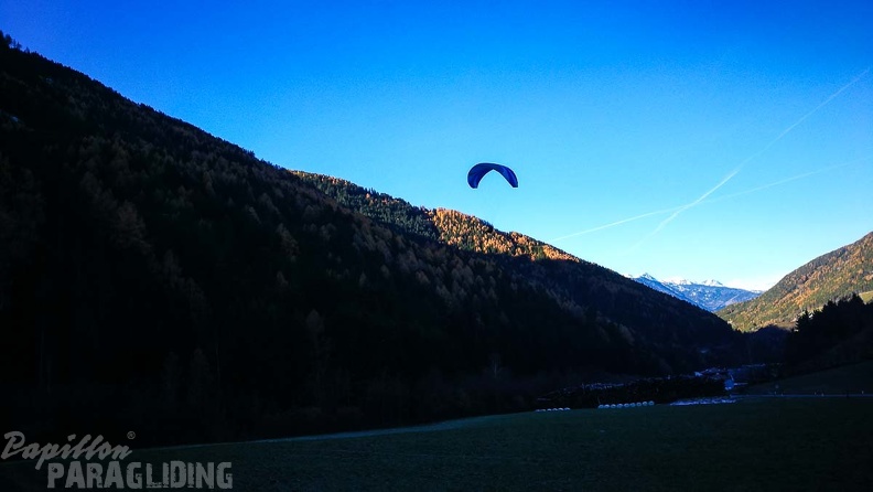 DH47.17-Luesen_Paragliding-165.jpg