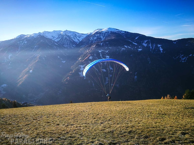 DH47.17-Luesen_Paragliding-271.jpg