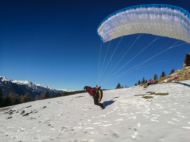 DH52.17 Luesen-Paragliding-138