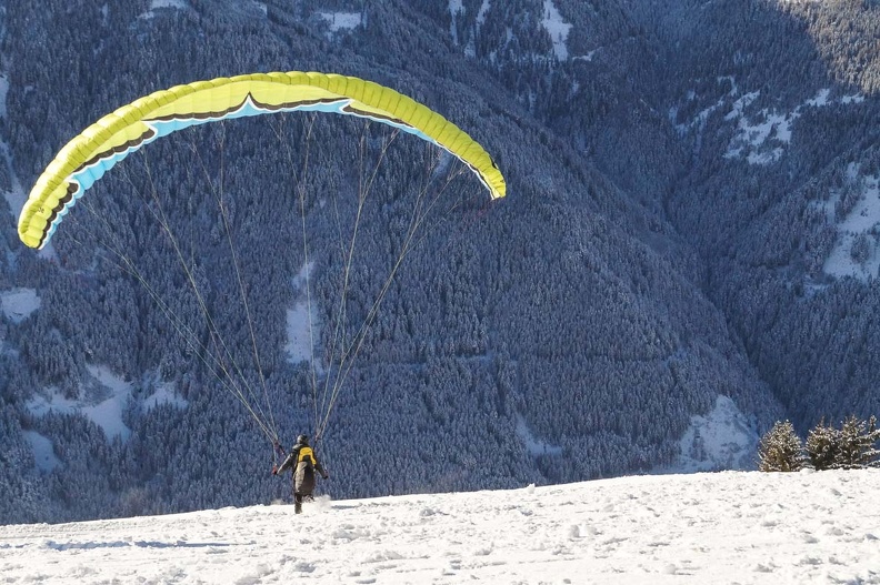 DH1.18_Luesen-Paragliding-469.jpg