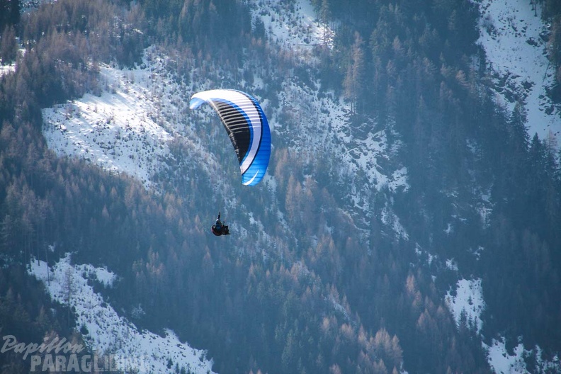 DH12.18 Luesen-Paragliding-118