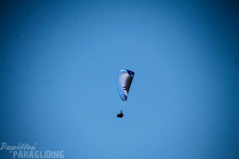 DH12.18 Luesen-Paragliding-203