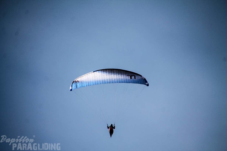 DH12.18 Luesen-Paragliding-282
