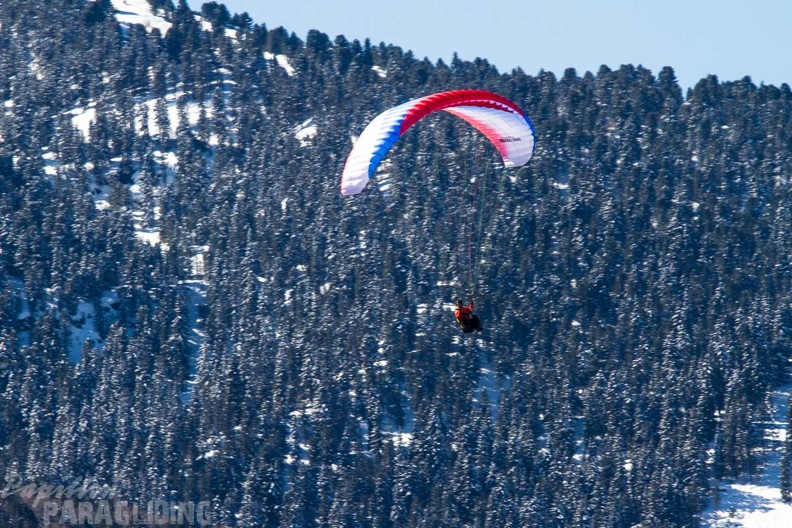 DH14.18_Luesen-Paragliding-1-1290.jpg