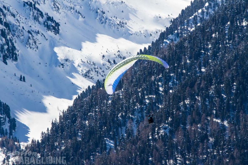 DH14.18_Luesen-Paragliding-1-1324.jpg