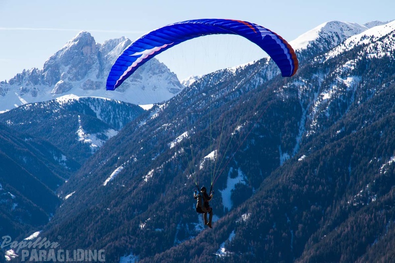 DH14.18_Luesen-Paragliding-1-953.jpg