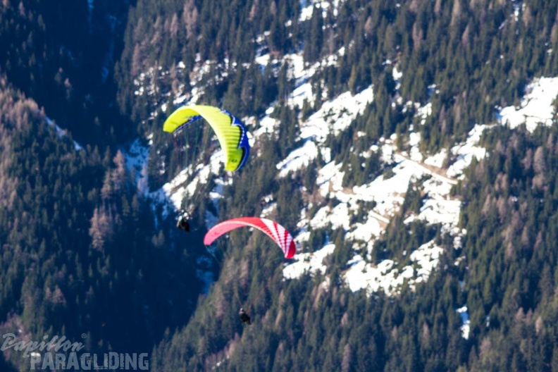 DH14.18_Luesen-Paragliding-1-954.jpg