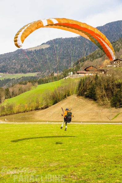 DH14.18 Luesen-Paragliding 2 -790