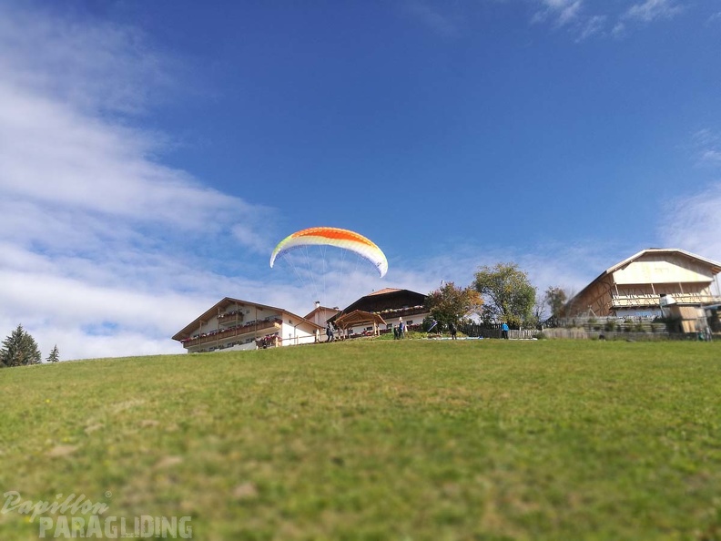 DH41.18 Luesen-Paragliding-354
