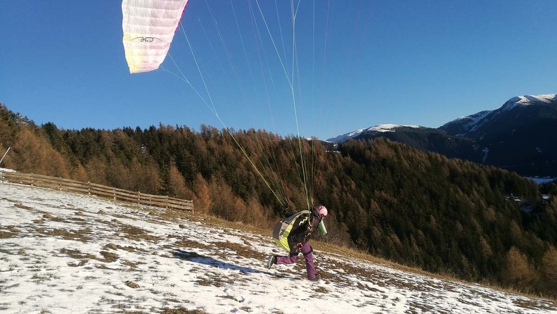 DH50.18 Luesen-Paragliding-273