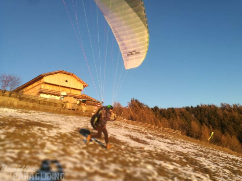 DH50.18 Luesen-Paragliding-291