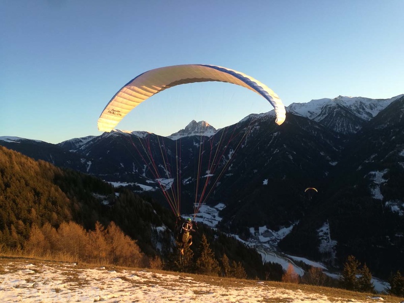 DH50.18 Luesen-Paragliding-293