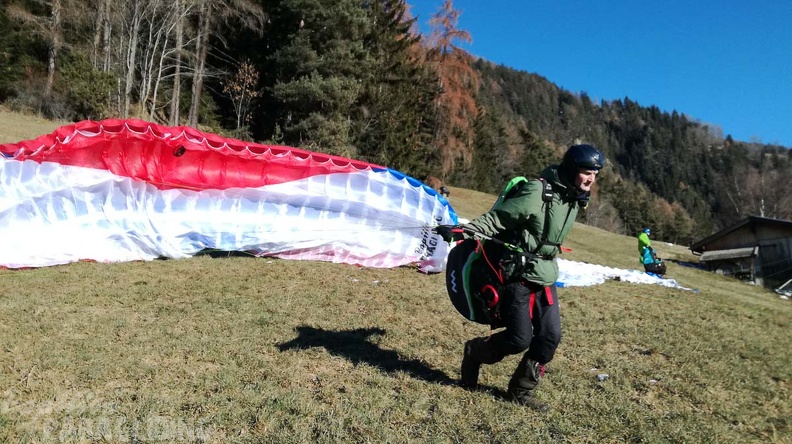 DH50.18 Luesen-Paragliding-357